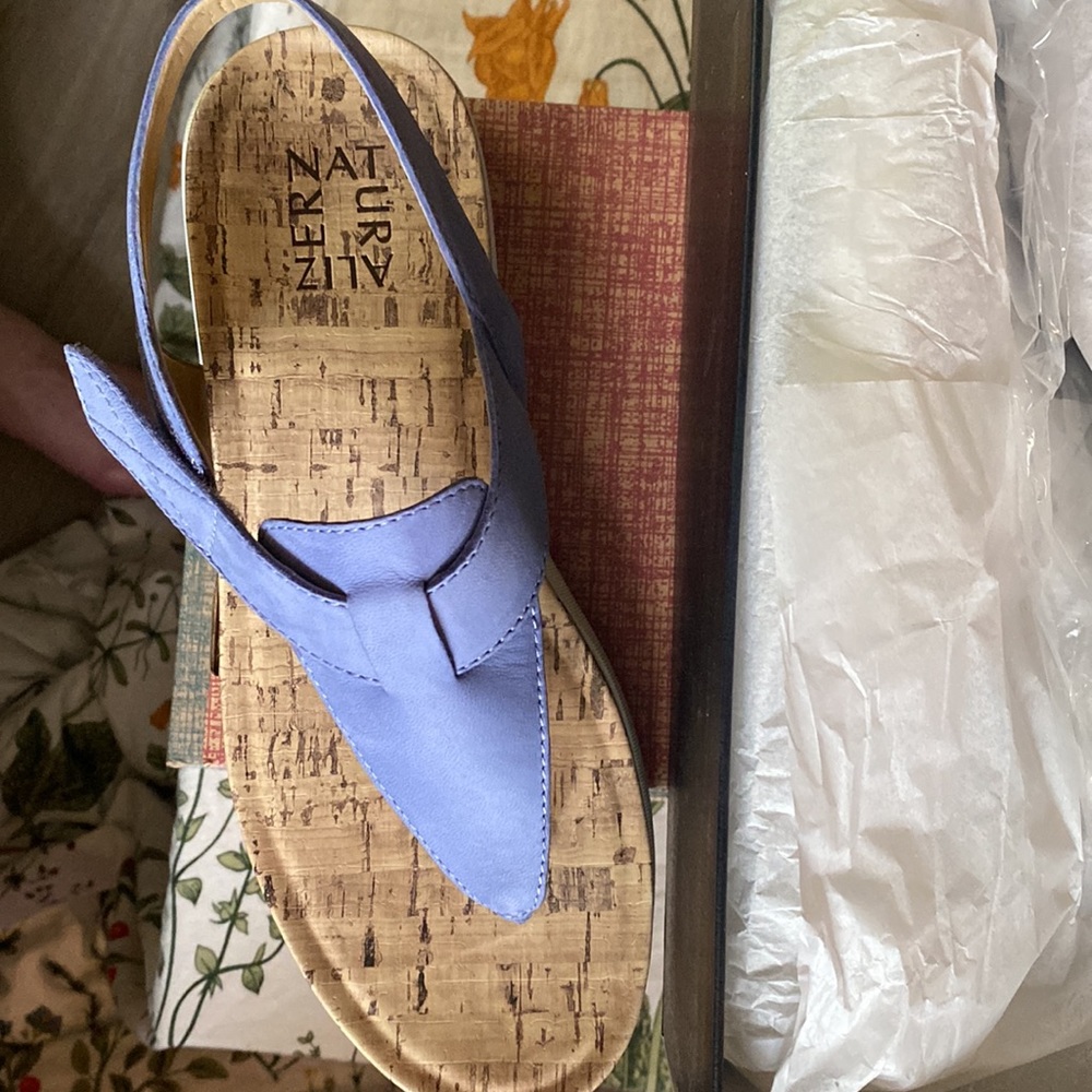 Naturalizer sandals